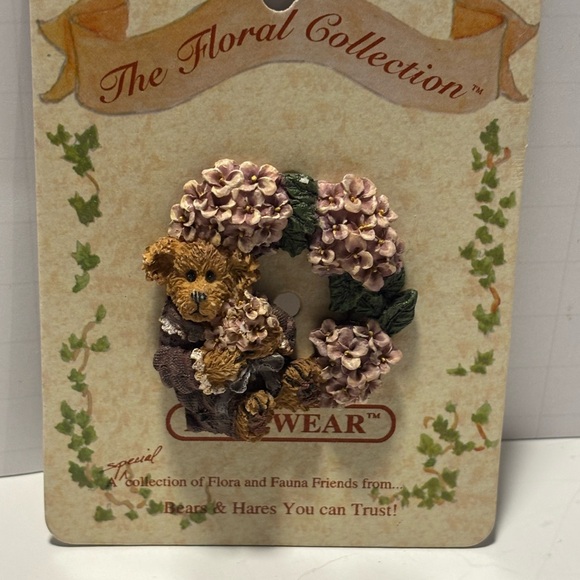 Boyds Bears Floral Collection Brooch with Purple and Brown Accents - Picture 1 of 2